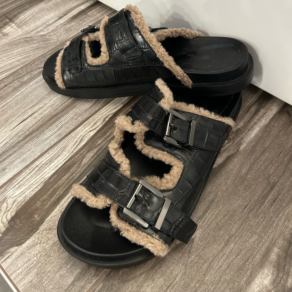 NWOT Aerosoles Size 11 Leather Sandals